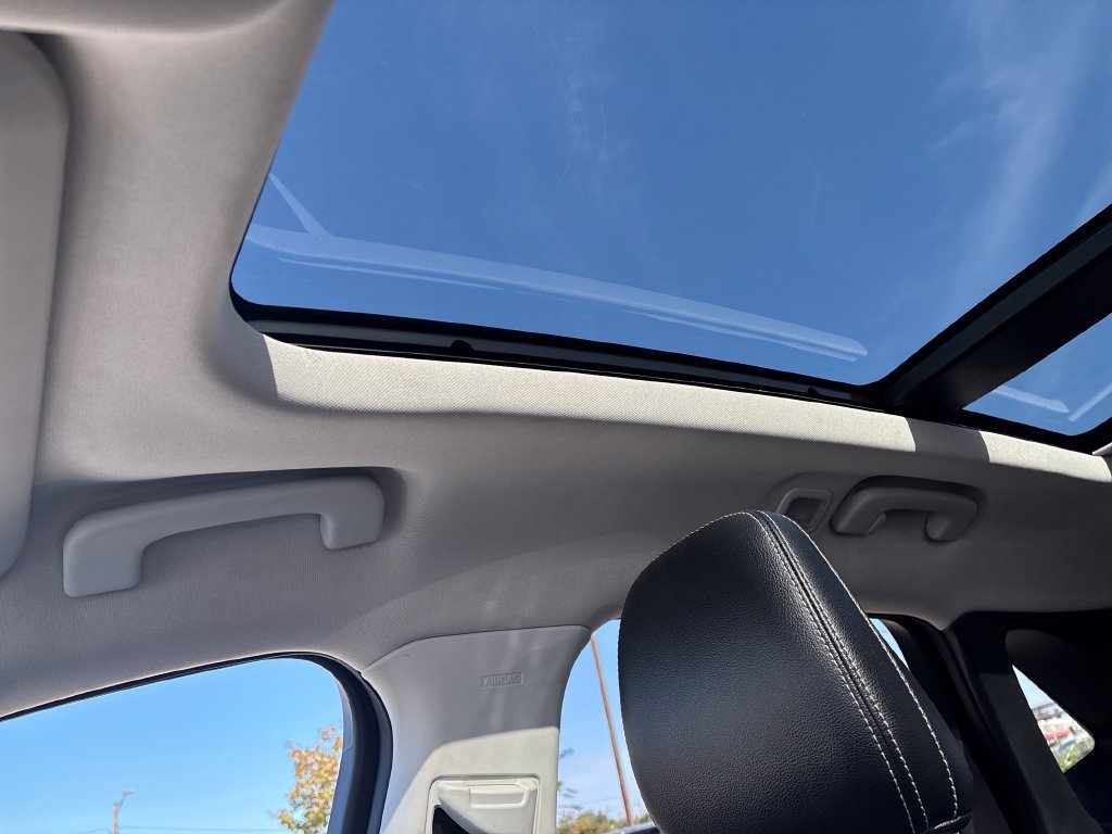 Used 2022 Ford Escape SEL AWD/4WD image 27