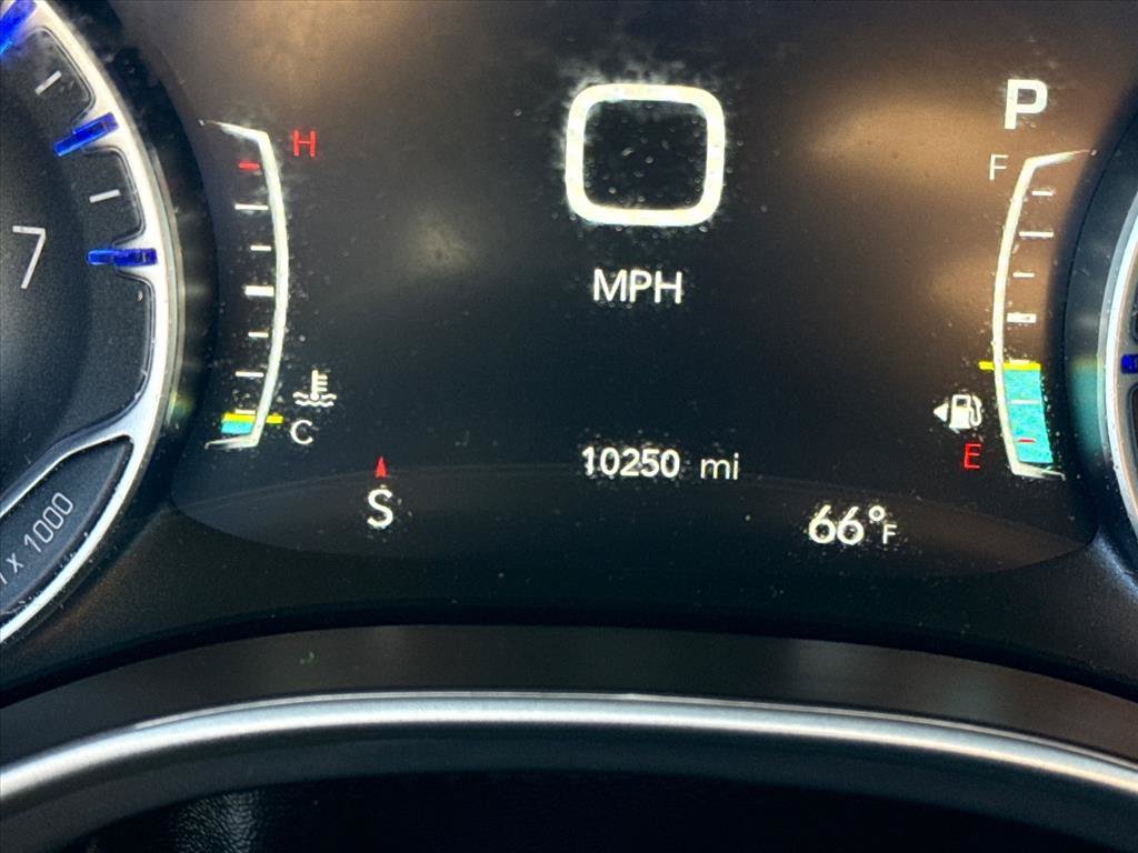 Used 2026 Chrysler Pacifica Select FWD image 20