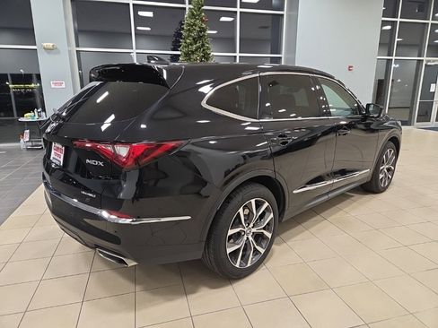 Used 2024 Acura MDX SH-AWD w/ Technology Package image 7