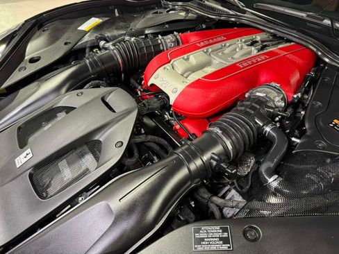 Used 2022 Ferrari 812 GTS image 47