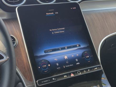 Certified 2025 Mercedes-Benz GLC 300 image 27