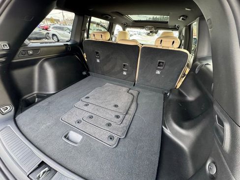 Used 2023 Jeep Grand Cherokee Limited image 31