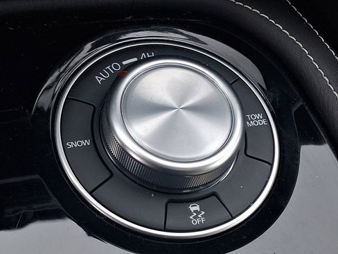 Certified 2024 INFINITI QX80 Premium Select w/ All-Season Package image 26