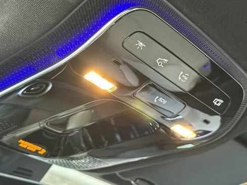 Certified 2025 Mercedes-Benz GLC 300 image 23