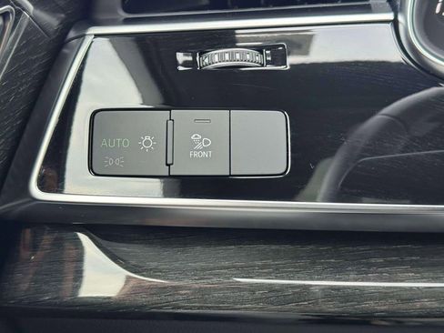 Used 2025 Audi Q7 2.0T Premium w/ Convenience Package image 21