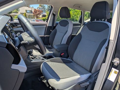 Certified 2024 Volkswagen Taos S AWD/4WD image 25