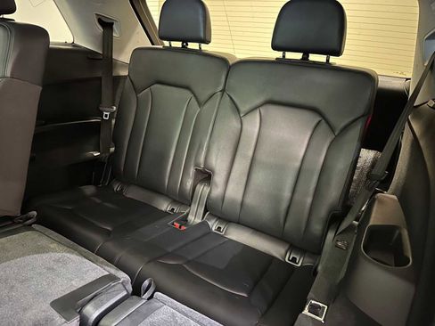 Used 2018 Audi Q7 3.0T Premium Plus w/ Premium Plus Package AWD/4WD image 26