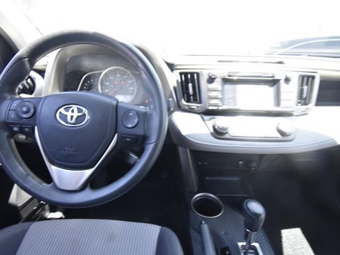 Used 2015 Toyota RAV4 XLE FWD image 7