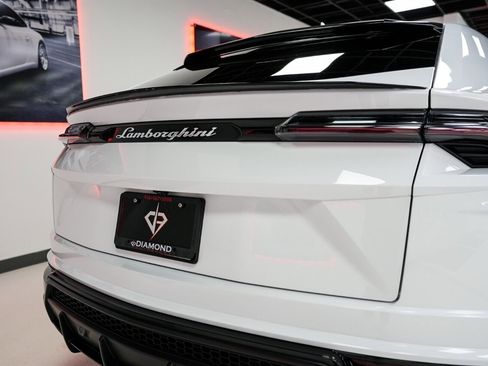 Used 2021 Lamborghini Urus image 30