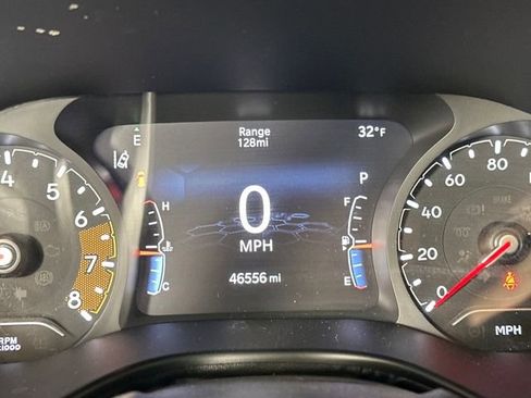 Used 2022 Jeep Compass Trailhawk w/ Sun and Sound Group image 18