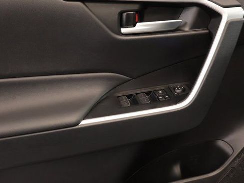 Used 2025 Toyota RAV4 XLE image 10