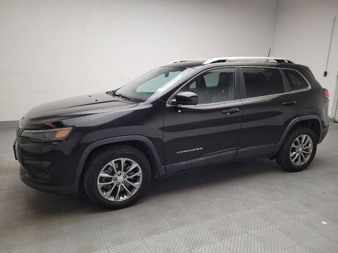 Used 2020 Jeep Cherokee Latitude Plus image 2