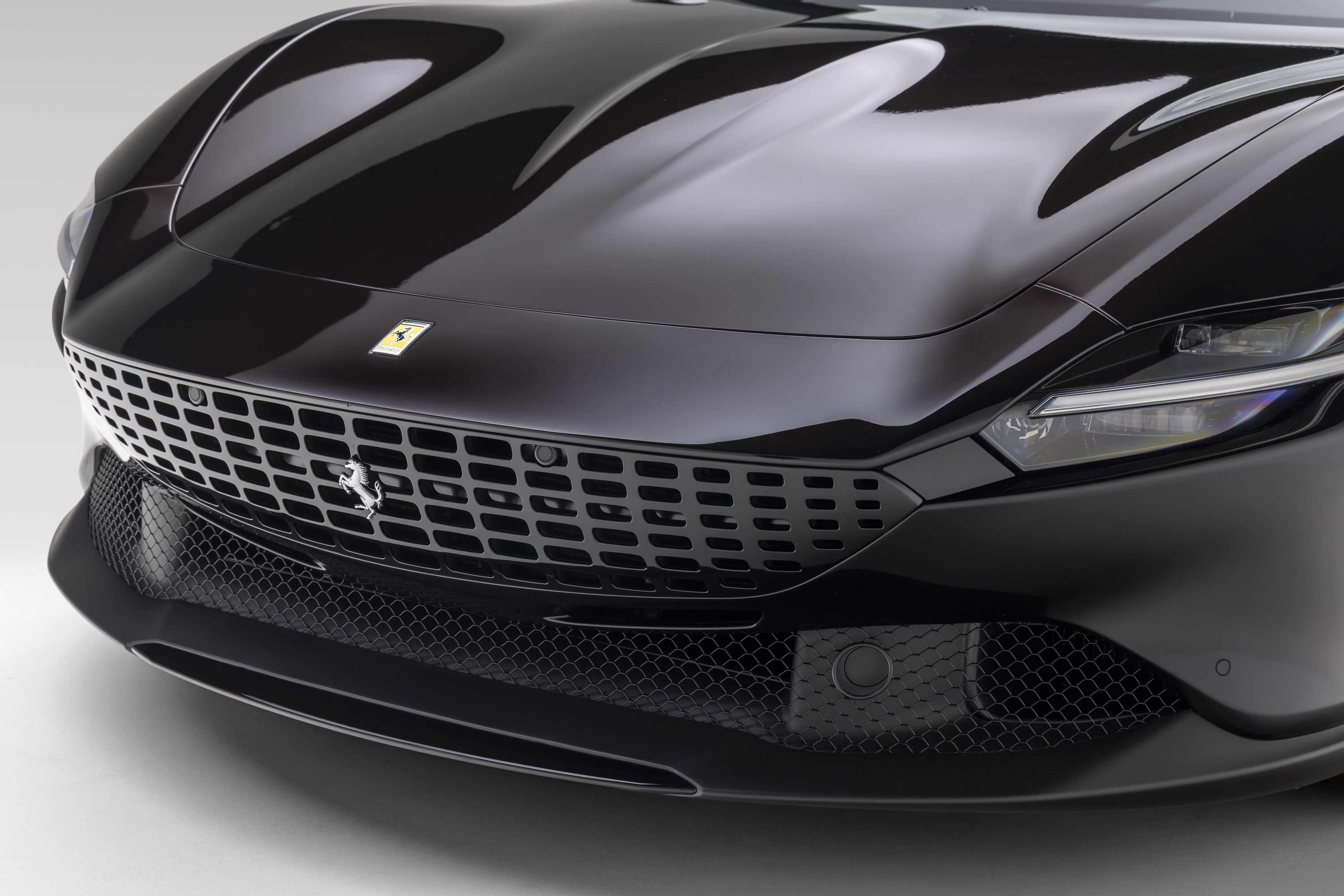 Certified 2026 Ferrari Roma Spider RWD image 31