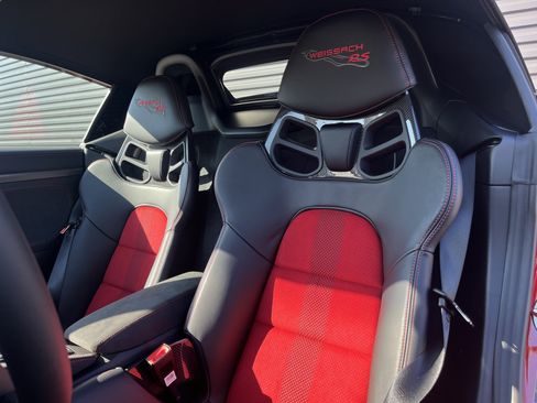 Certified 2025 Porsche 718 Boxster Spyder RS image 5