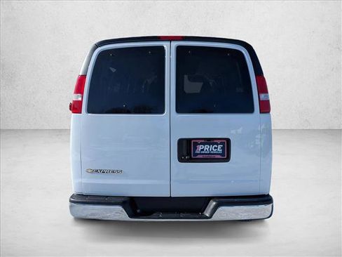 Used 2025 Chevrolet Express 3500 LT w/ LT Preferred Equipment Group image 7