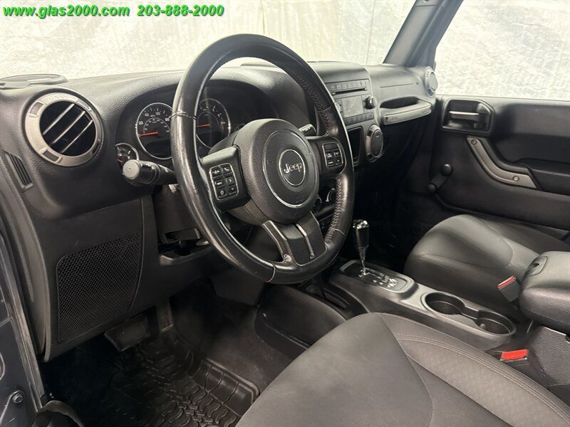 Used 2016 Jeep Wrangler Sport AWD/4WD image 3