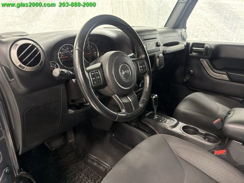 Used 2016 Jeep Wrangler Sport AWD/4WD image 3