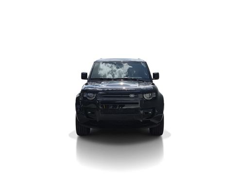 Certified 2025 Land Rover Defender 130 V8 AWD/4WD image 3