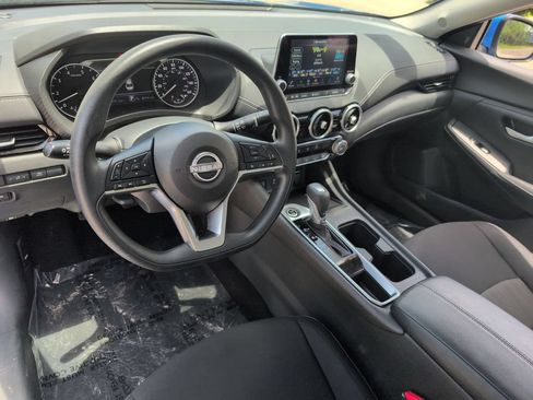 Used 2025 Nissan Sentra SV FWD image 15