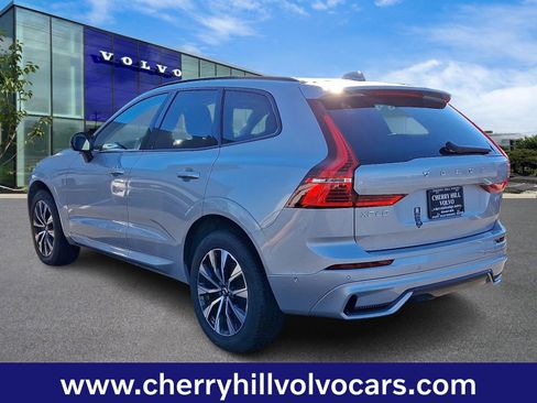 Certified 2025 Volvo XC60 B5 Plus image 5