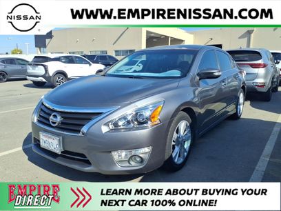 Used 2015 Nissan Altima 2.5 SV w/ Convenience Package