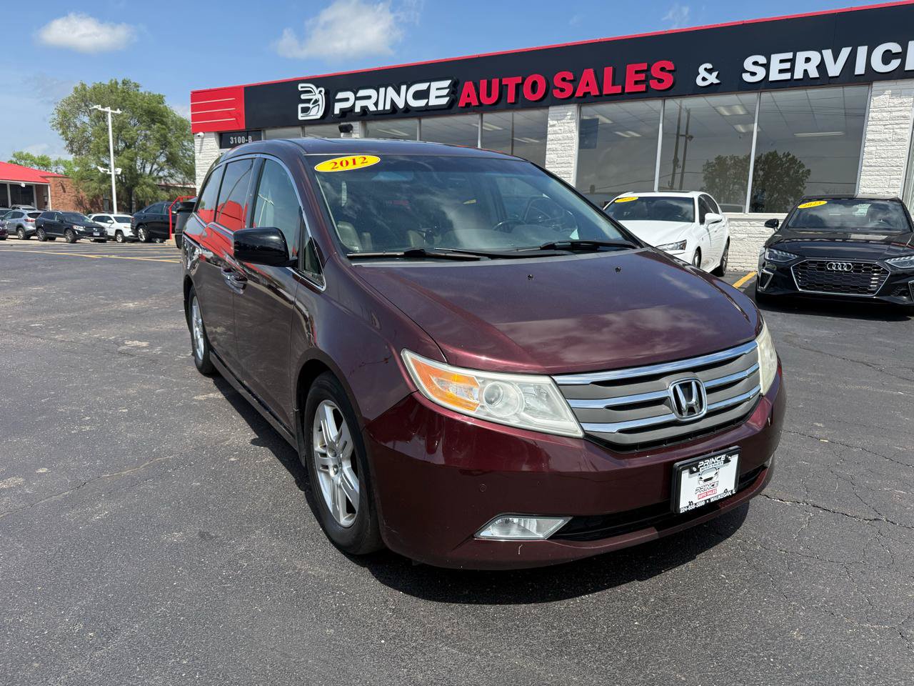 Used 2012 Honda Odyssey Touring image 1