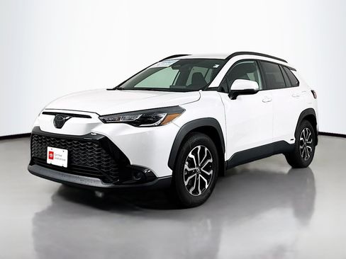 Used 2023 Toyota Corolla Cross AWD Hybrid image 3