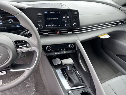 New 2026 Hyundai Elantra Sport FWD image 27
