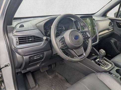 Used 2025 Subaru Forester Limited AWD/4WD image 10