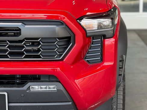 New 2025 Toyota Tacoma TRD Off-Road image 5