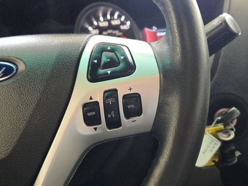 Used 2014 Ford Explorer XLT w/ Equipment Group 202A AWD/4WD image 29