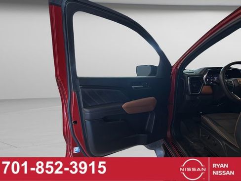 Used 2024 GMC Canyon AT4 w/ Canyon Safety Plus Package AWD/4WD image 19