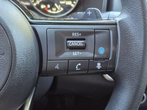 Used 2021 Nissan Rogue SV AWD/4WD image 13