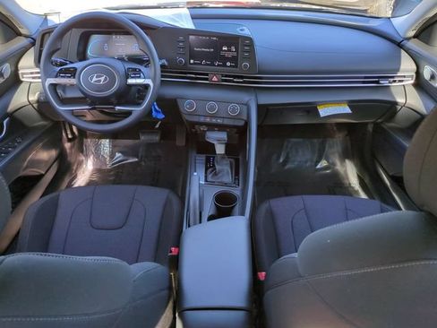 New 2026 Hyundai Elantra SE FWD image 13