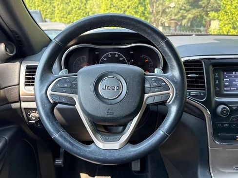 Used 2014 Jeep Grand Cherokee Laredo w/ Security & Convenience Group AWD/4WD image 9