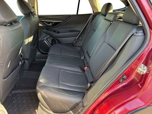 Used 2022 Subaru Outback Limited image 14