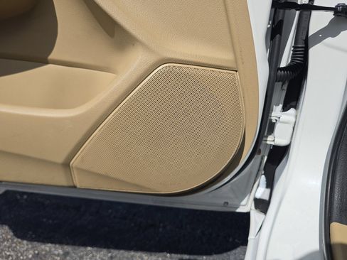 Used 2010 Honda Accord EX-L image 15