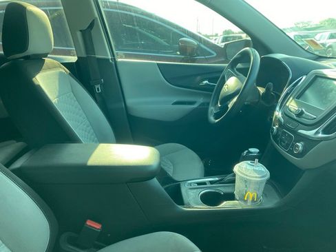 Used 2018 Chevrolet Equinox LS FWD image 7