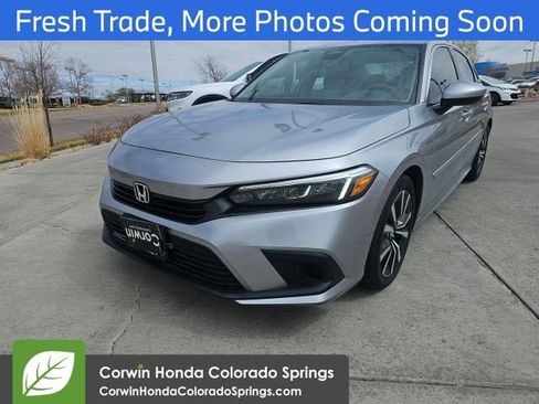 Used 2023 Honda Civic EX image 3