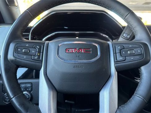 Used 2025 GMC Sierra 1500 SLT image 22