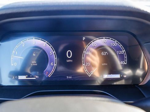 New 2025 Jeep Grand Cherokee Altitude image 23