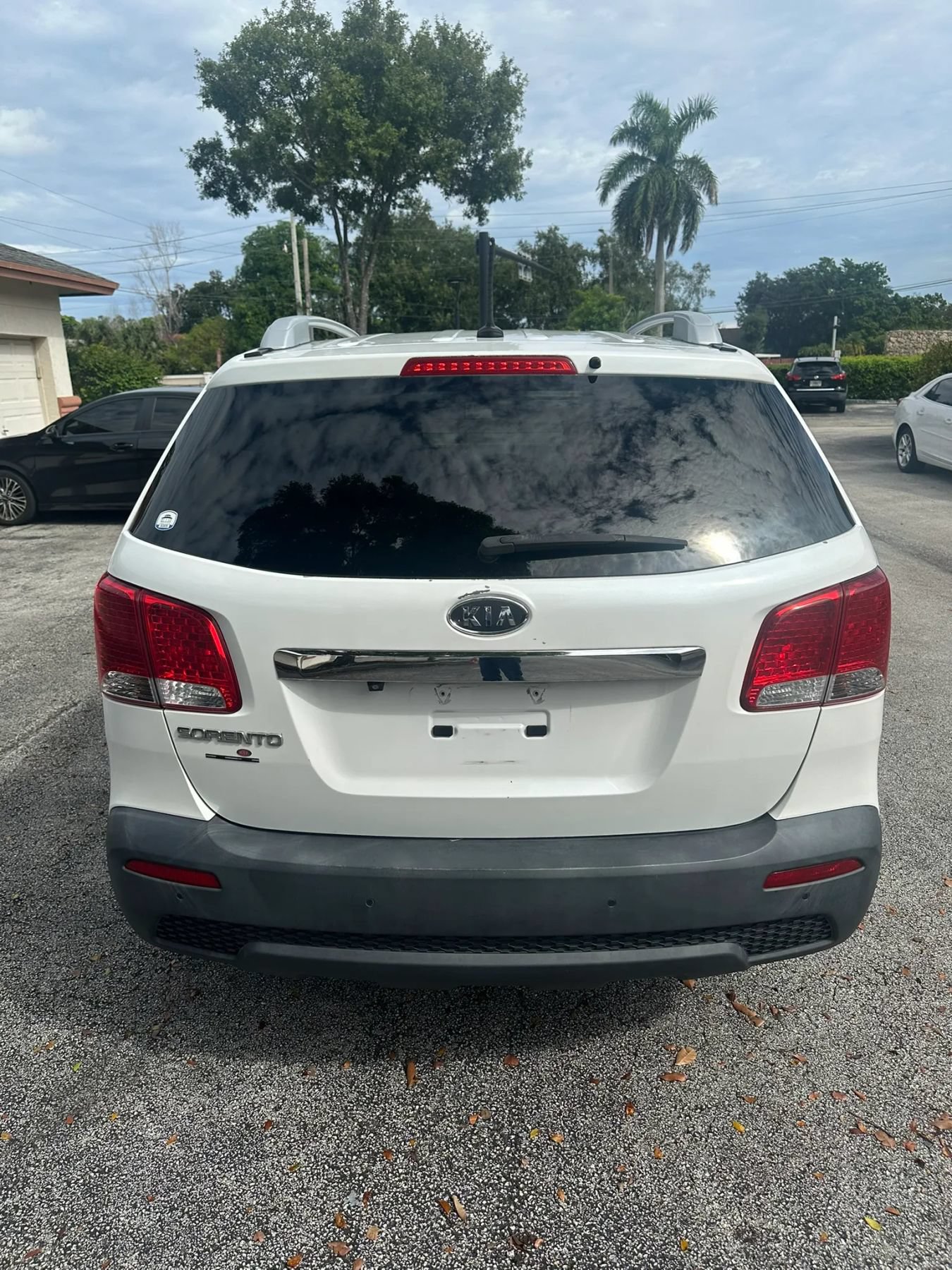Used 2011 Kia Sorento 2WD w/ Convenience Pkg image 4