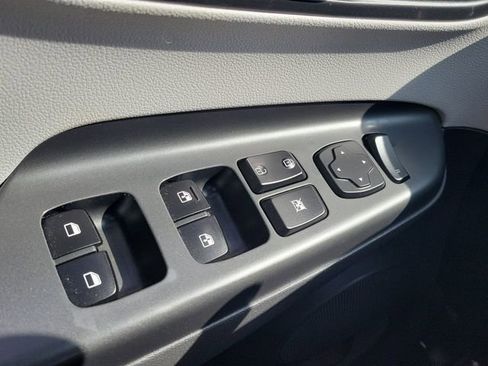 Used 2023 Hyundai Kona SEL FWD image 19