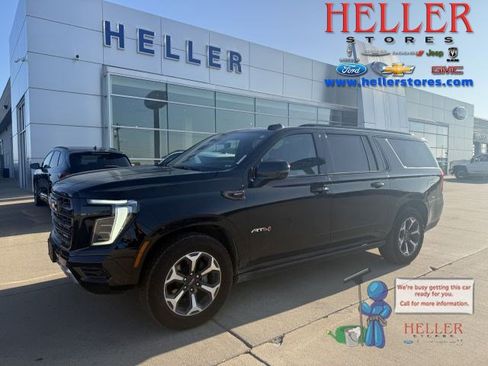 Used 2025 GMC Yukon XL AT4 Ultimate AWD/4WD image 1