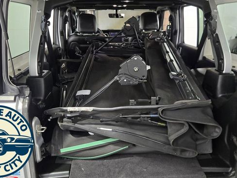 Used 2023 Jeep Wrangler Unlimited Rubicon 4xe w/ Dual Top Group image 35