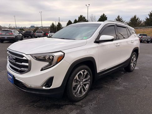 Used 2021 GMC Terrain SLT w/ LPO, Floor Liner Package image 7