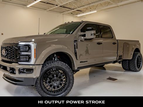 Used 2026 Ford F450 Platinum AWD/4WD image 5