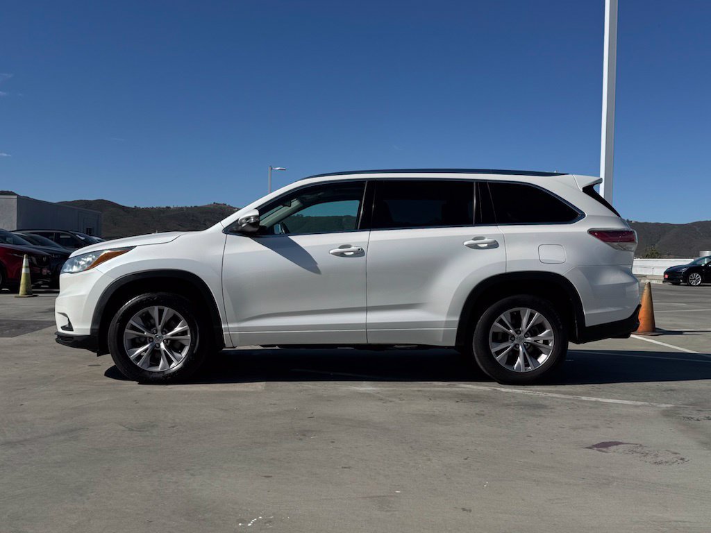 Used 2015 Toyota Highlander XLE FWD image 6