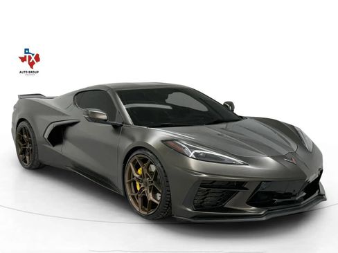 Used 2020 Chevrolet Corvette Stingray Premium Cpe w/ 3LT Preferred Equipment Group image 2