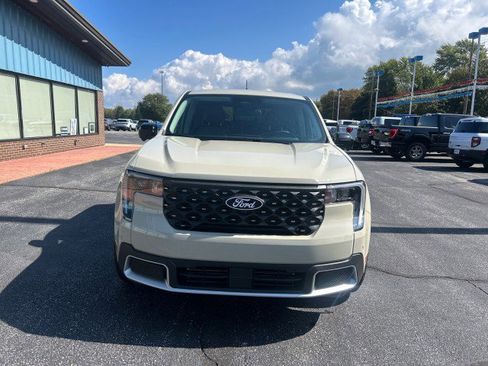 New 2025 Ford Maverick Lariat AWD/4WD image 3